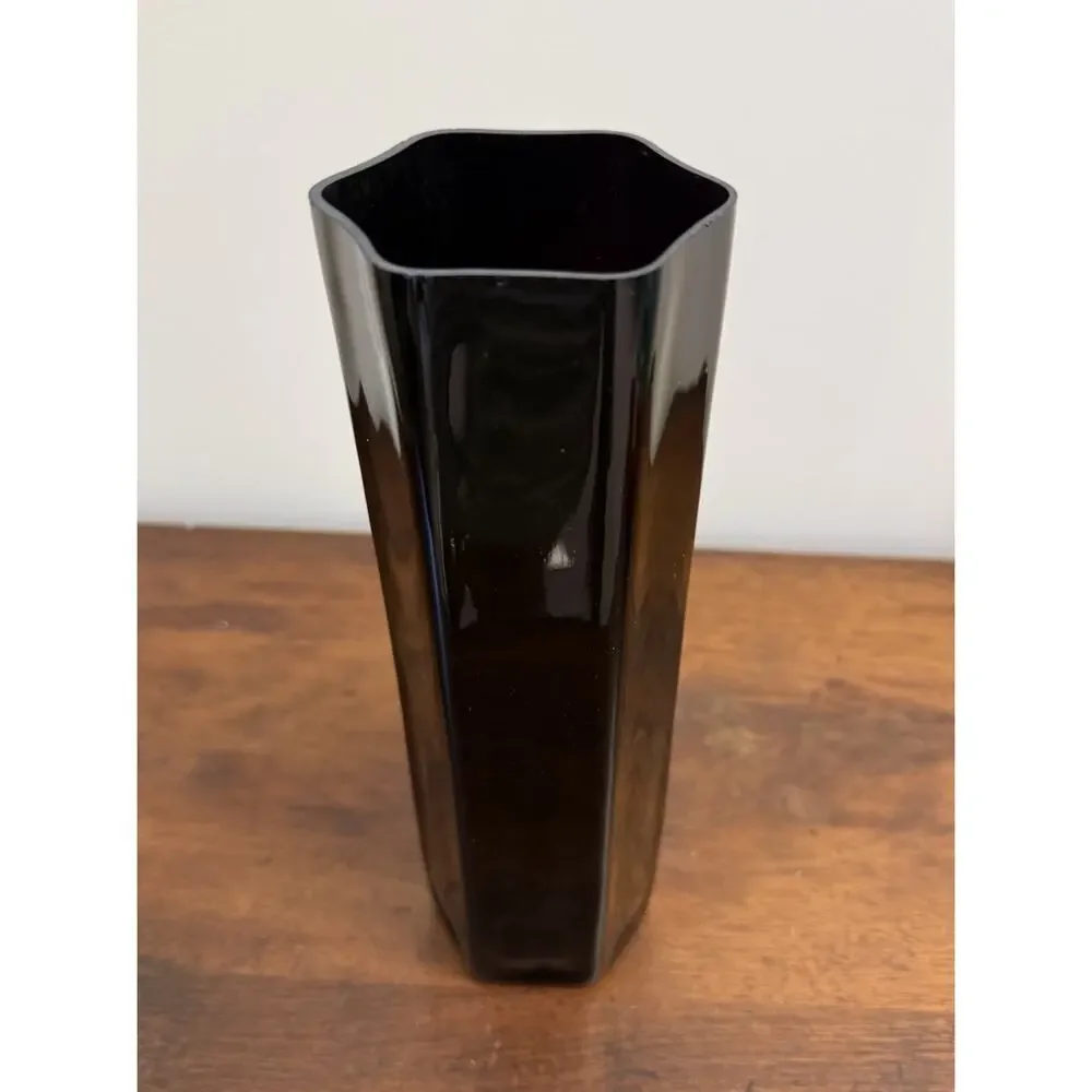 Vintage Black Amethyst Art Glass Vase 10